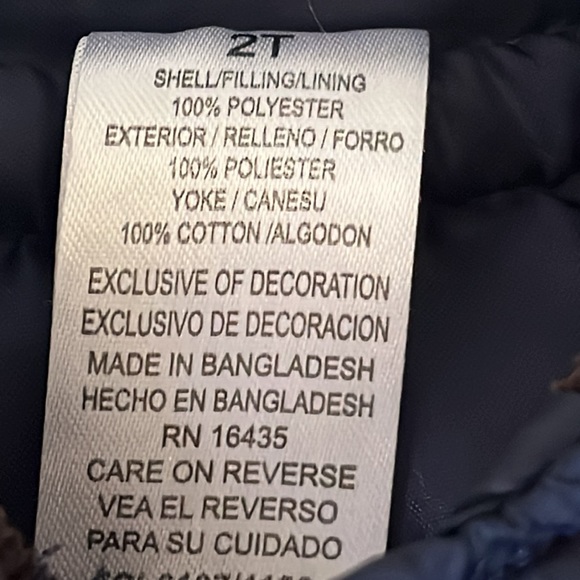 Boys vest sz 2T - Picture 3 of 3